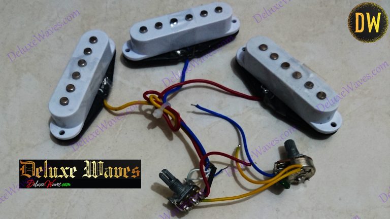 DeluxeWaves - Pickups 004 E