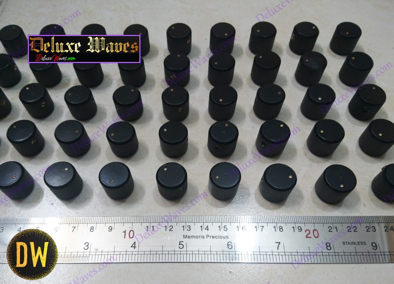 DeluxeWaves - Pot Knobs 01 B